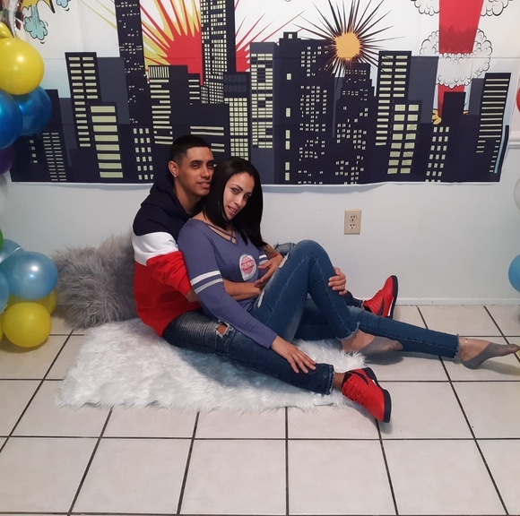 Meet your Posher, Cesar - Picture 1 of 1